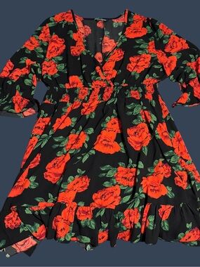 SHEIN CURVE ~Midi Dress ~Red Roses on Black ~Ruffled Sleeve & Hem ~Great Shape
